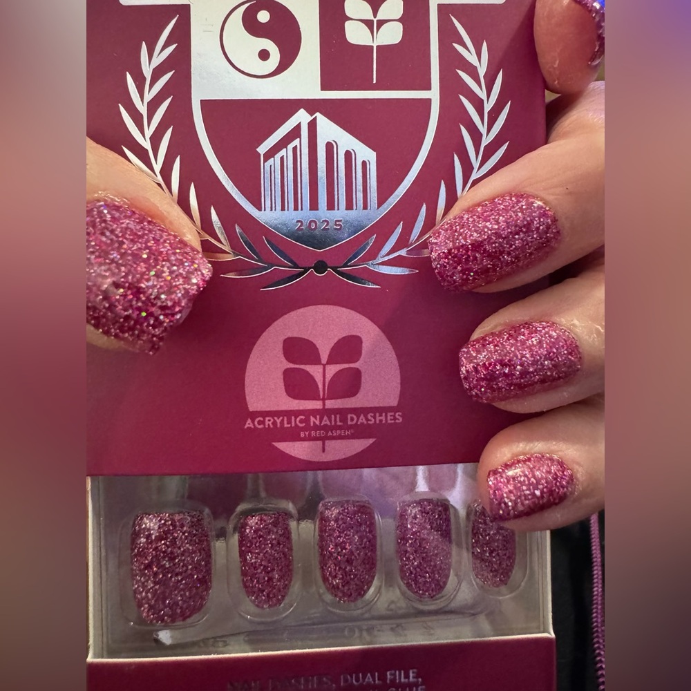 Red Aspen Eliettes lessons in mindfulness Acrylic line press on nails squoval